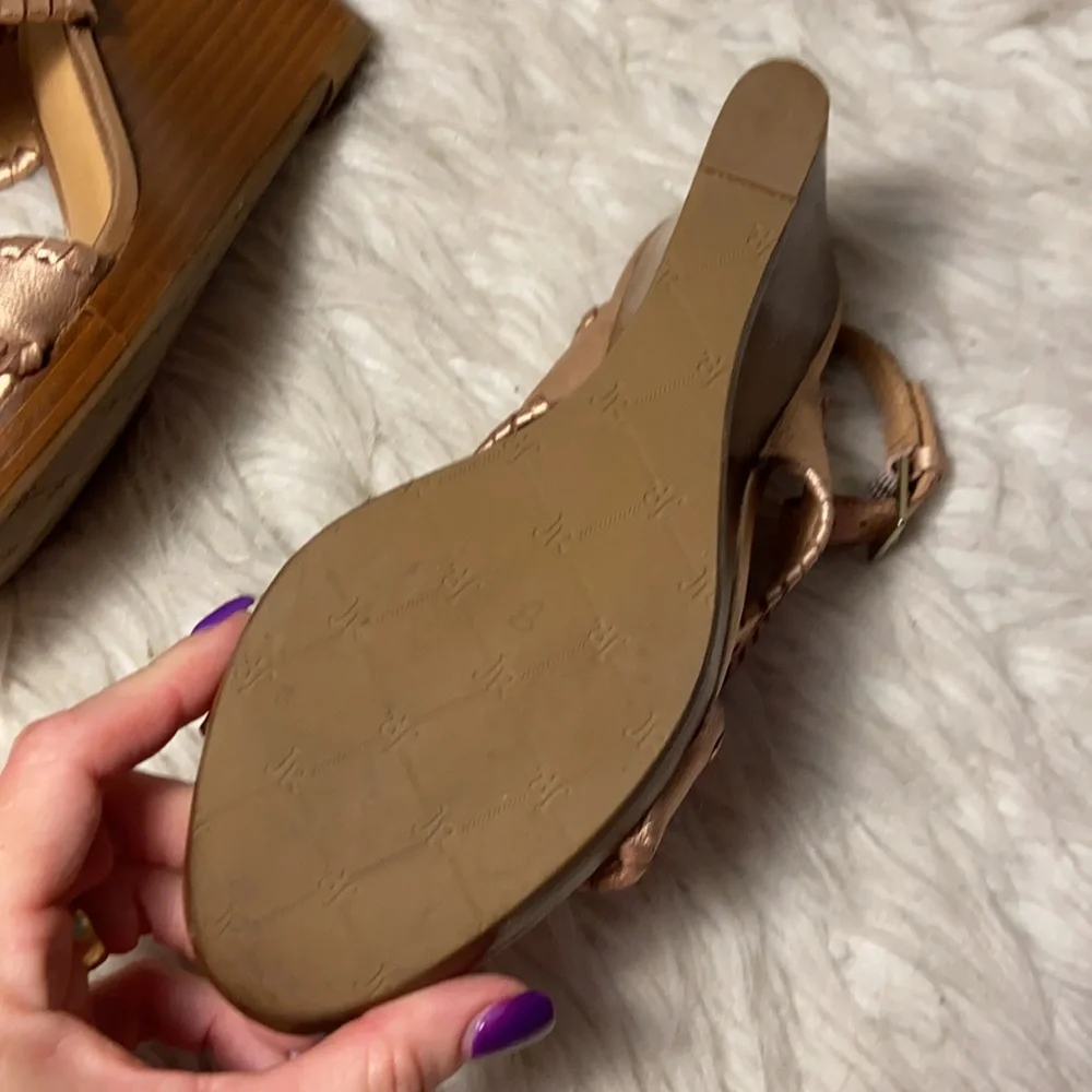 Like new Jack Rogers Vanessa rose Gold Wedge